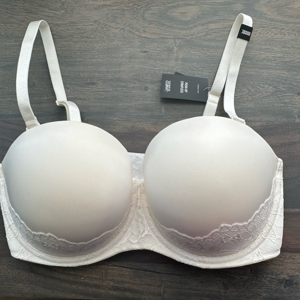 Torrid 38DDD 6 way push up bra